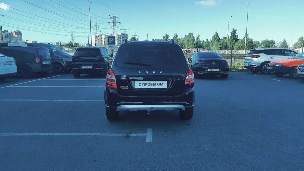 LADA (ВАЗ) Granta Комфорт I Рестайлинг, цвет чёрный — 600 000 ₽