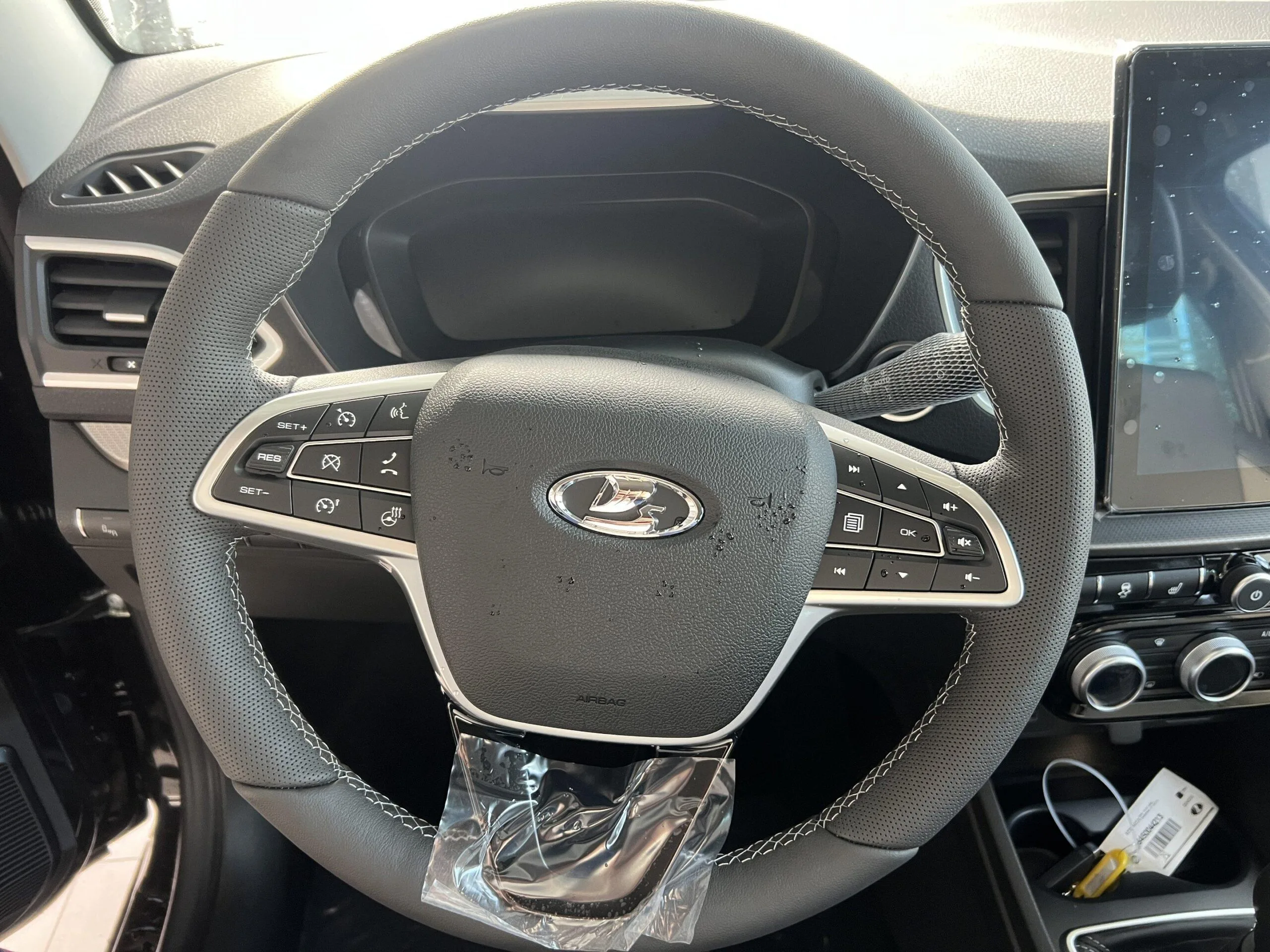 LADA (ВАЗ) Vesta Техно I Рестайлинг (NG), седан, цвет серый — 2 015 000 ₽ — изображение 5
